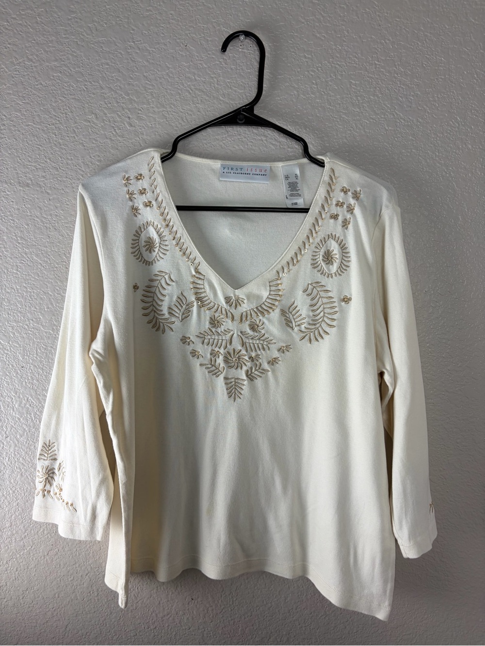 First Issue Liz Claiborne Cream Embroidered v-neck blouse (XL)